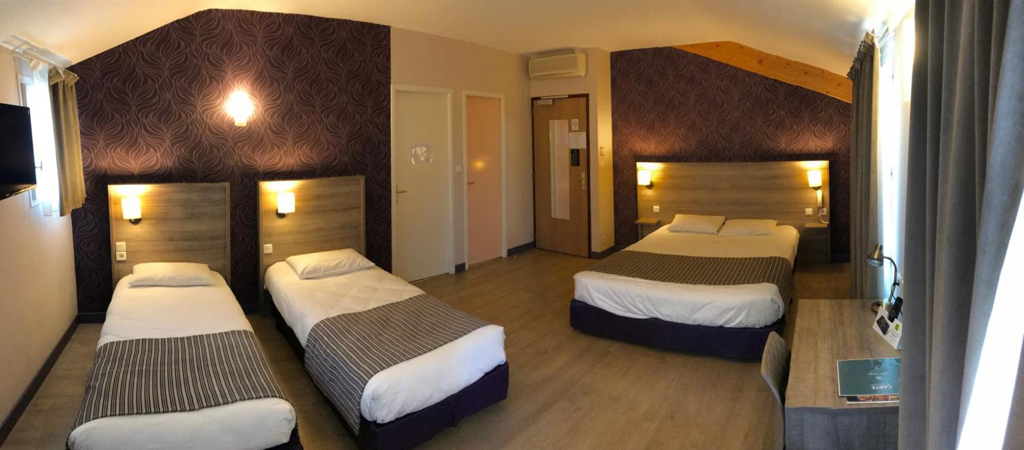 Logis Hotel Le Saint Georges Vivonne Exterior photo