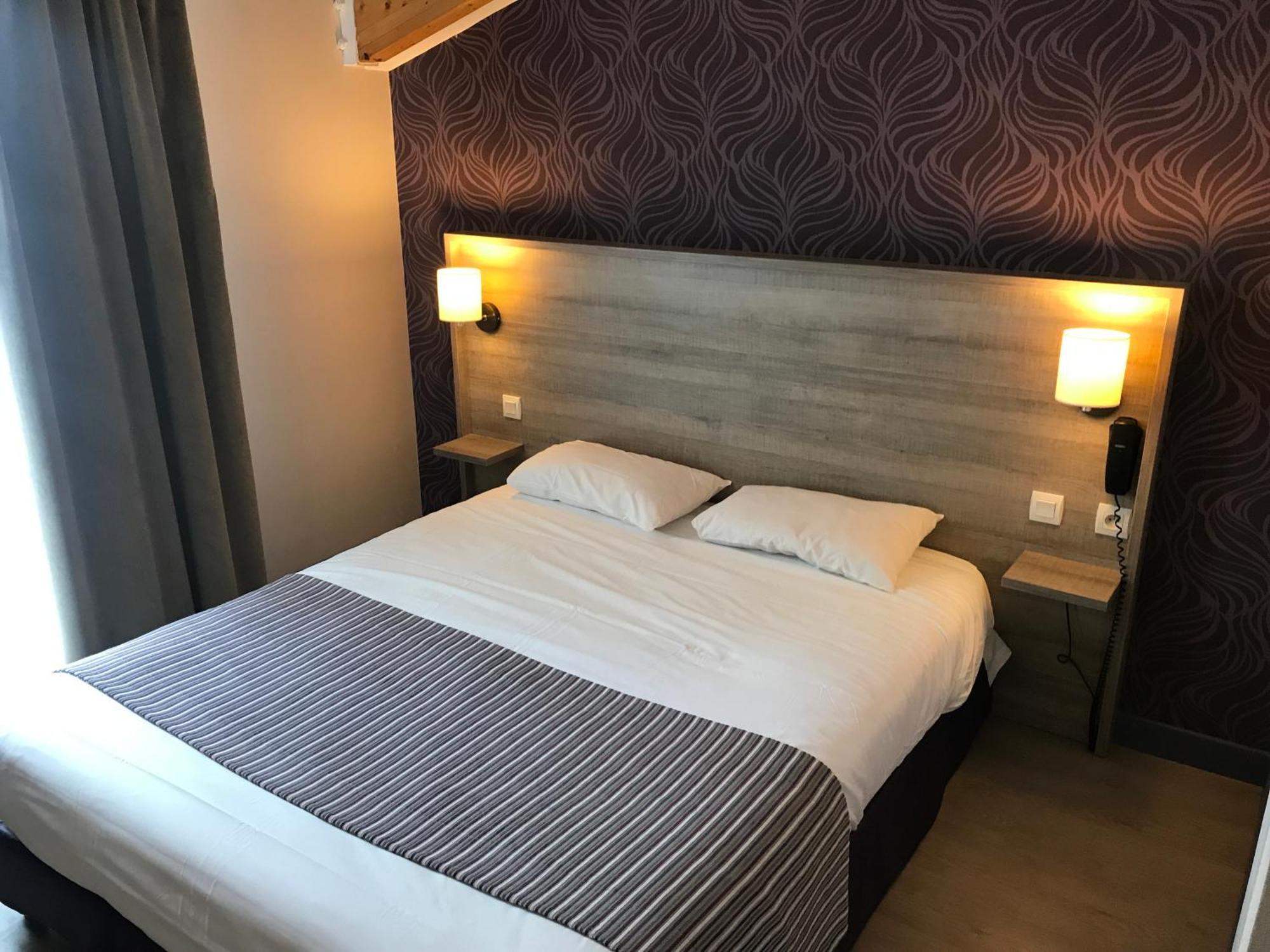 Logis Hotel Le Saint Georges Vivonne Exterior photo