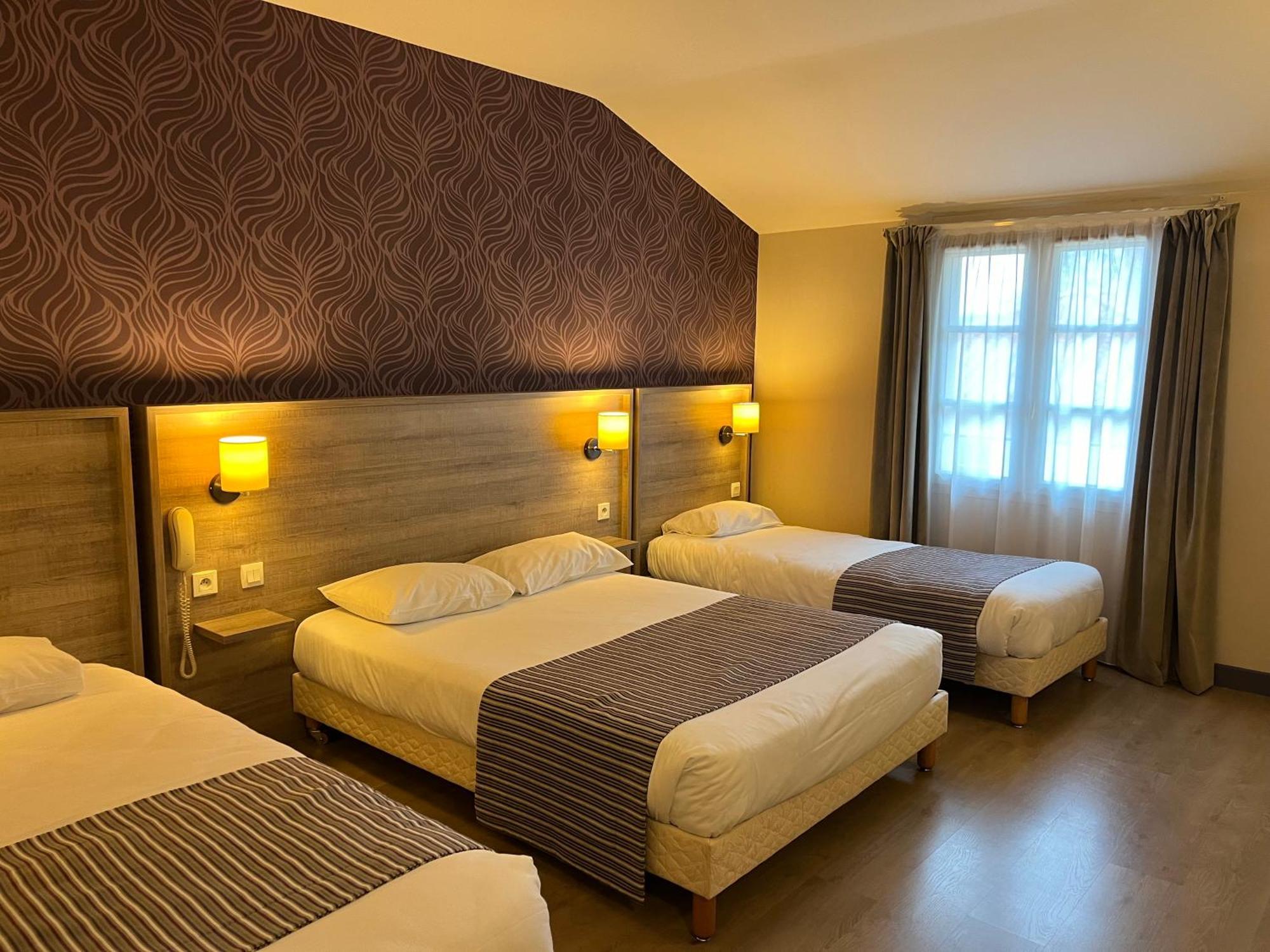 Logis Hotel Le Saint Georges Vivonne Exterior photo