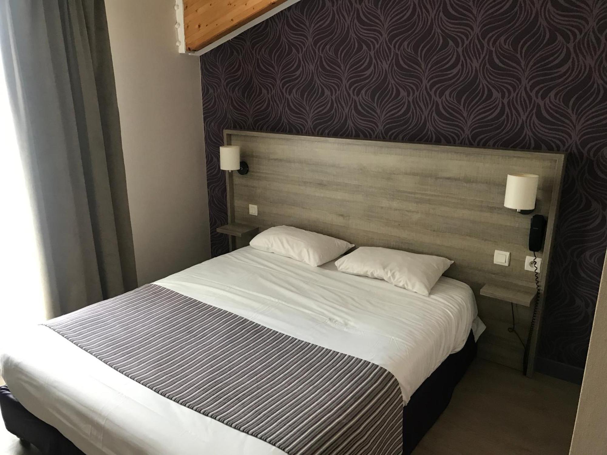 Logis Hotel Le Saint Georges Vivonne Exterior photo