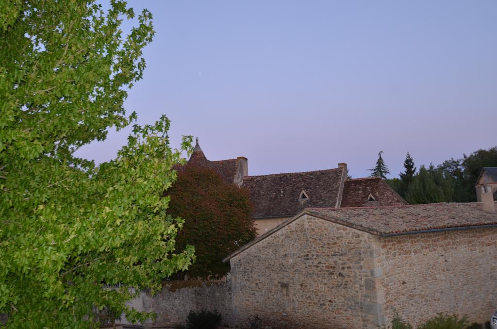 Logis Hotel Le Saint Georges Vivonne Exterior photo